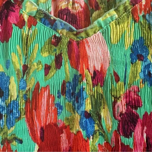 Floral & Ivy Vibrant Floral Lightweight Stretchy Ruffled 3/4 Sleeve Blouse Sz L - Picture 3 of 8